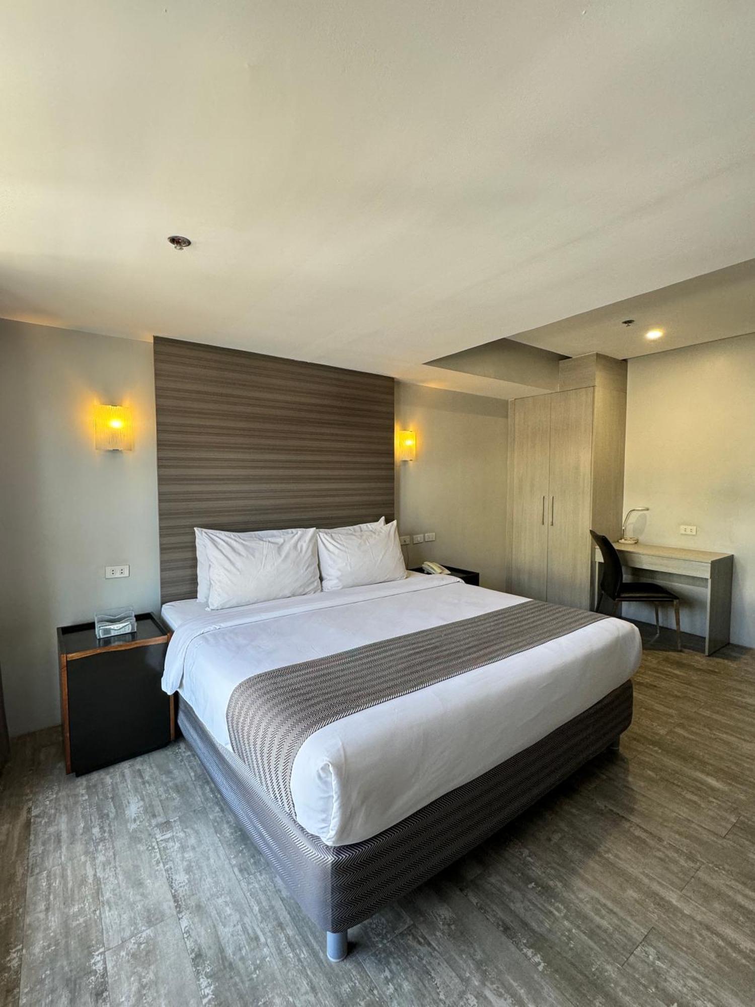 1 เอ เอ็กซ์เพรส โฮเต็ล Hotel คากายันเดโอโร ภายนอก รูปภาพ
